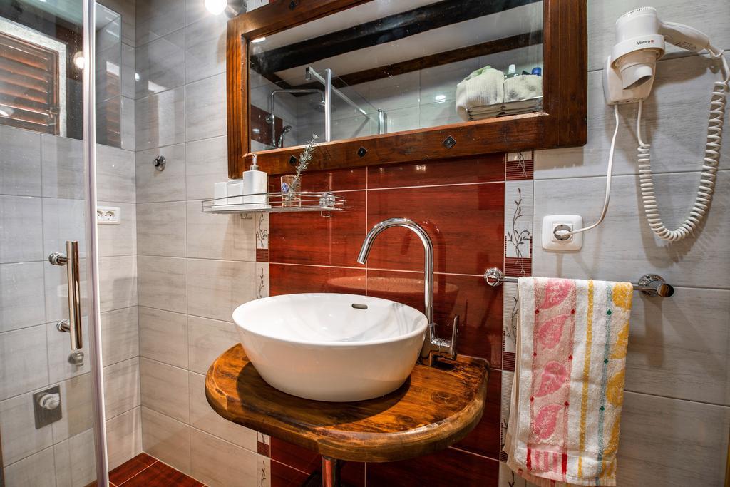 Rustic Istrian House Varesco 卡尼卡 外观 照片