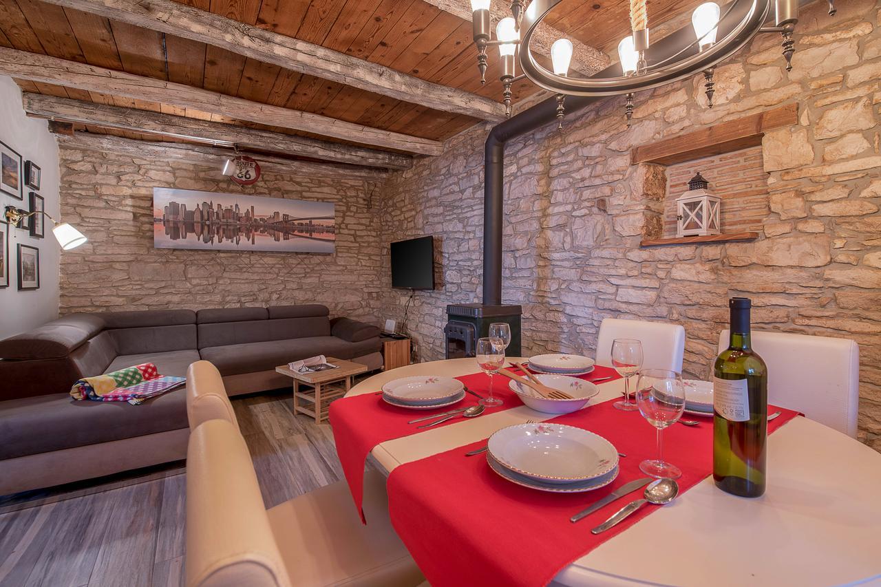 Rustic Istrian House Varesco 卡尼卡 外观 照片