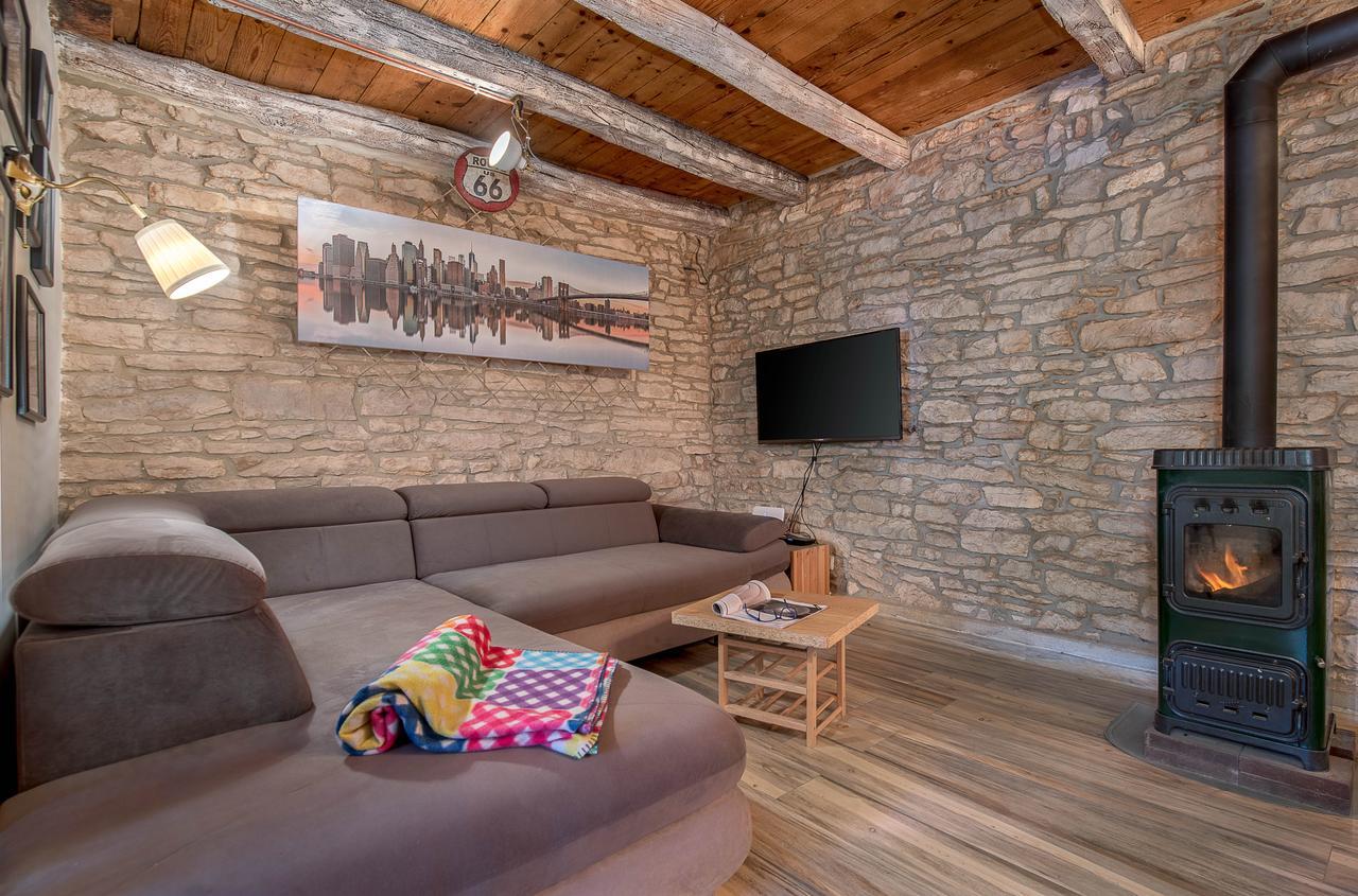 Rustic Istrian House Varesco 卡尼卡 外观 照片