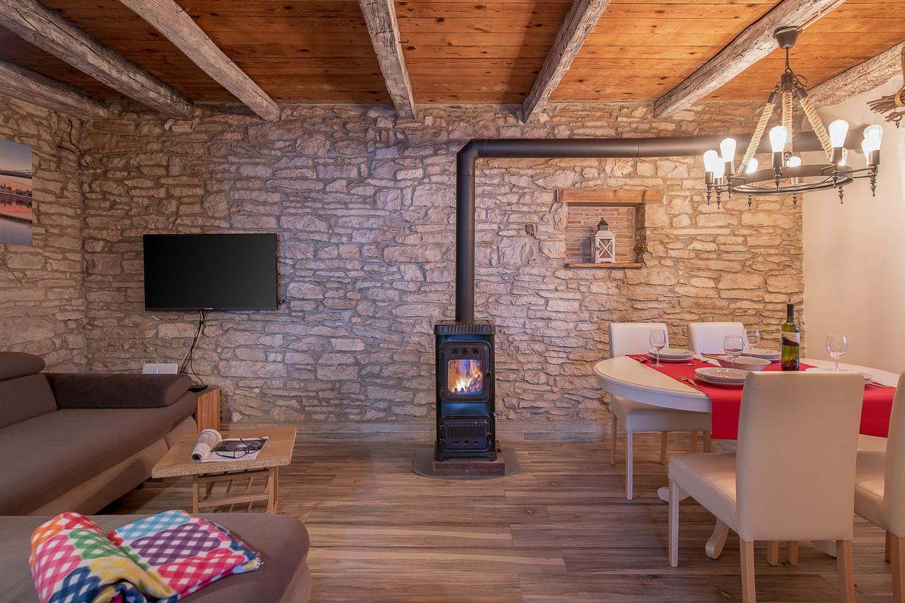 Rustic Istrian House Varesco 卡尼卡 外观 照片
